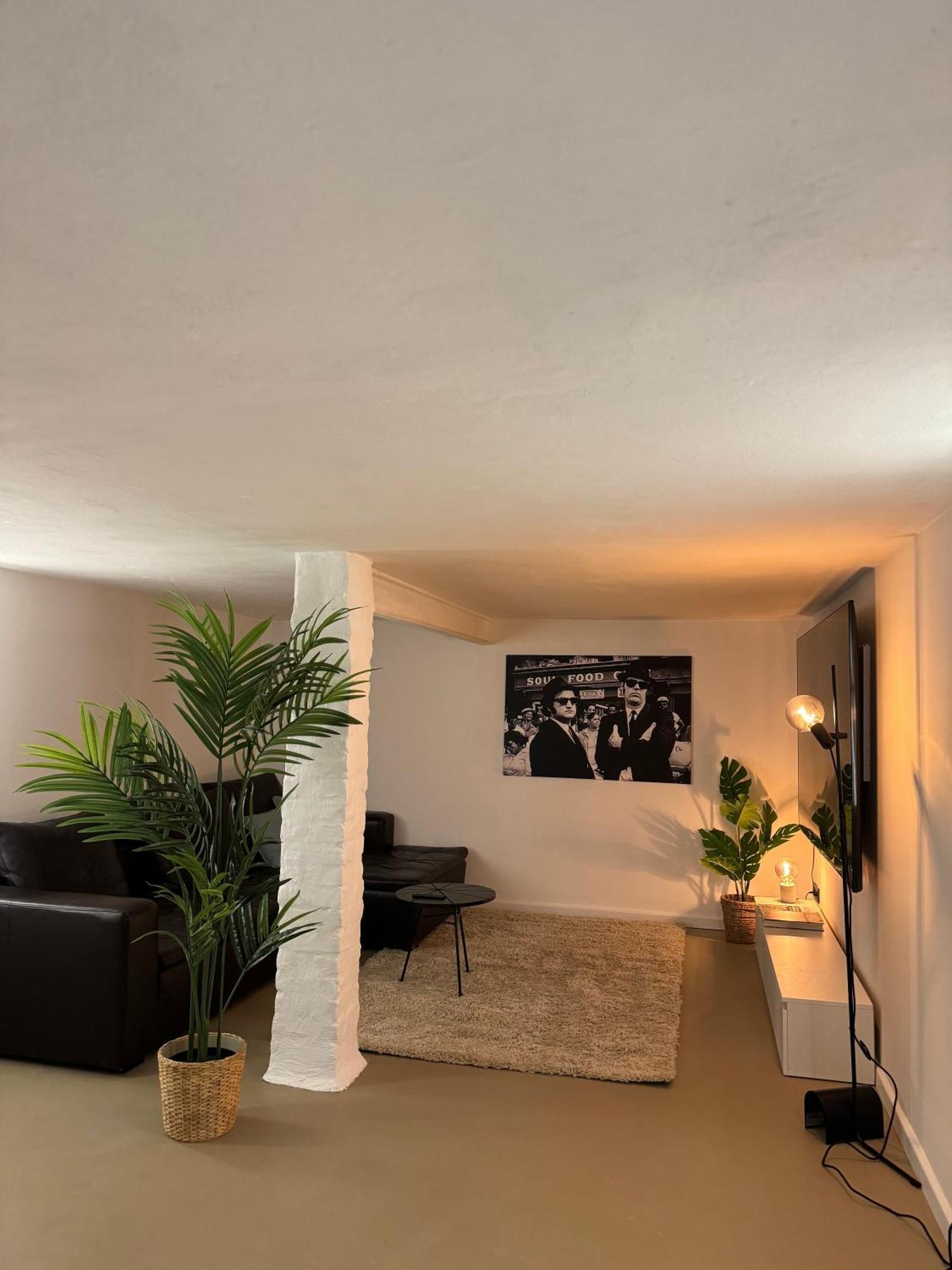Stilvolle Wohnung In Wilmersdorf Berlin Zewnętrze zdjęcie